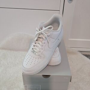 Nike Men 10.5 White Air Force 1